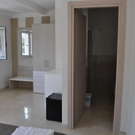 Pensión Angela Scalea